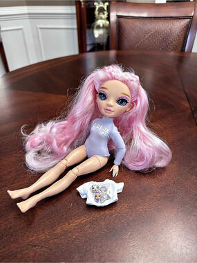 MGA Rainbow High Royal Three Minnie Choi Fashion Doll Pink Hair 11"